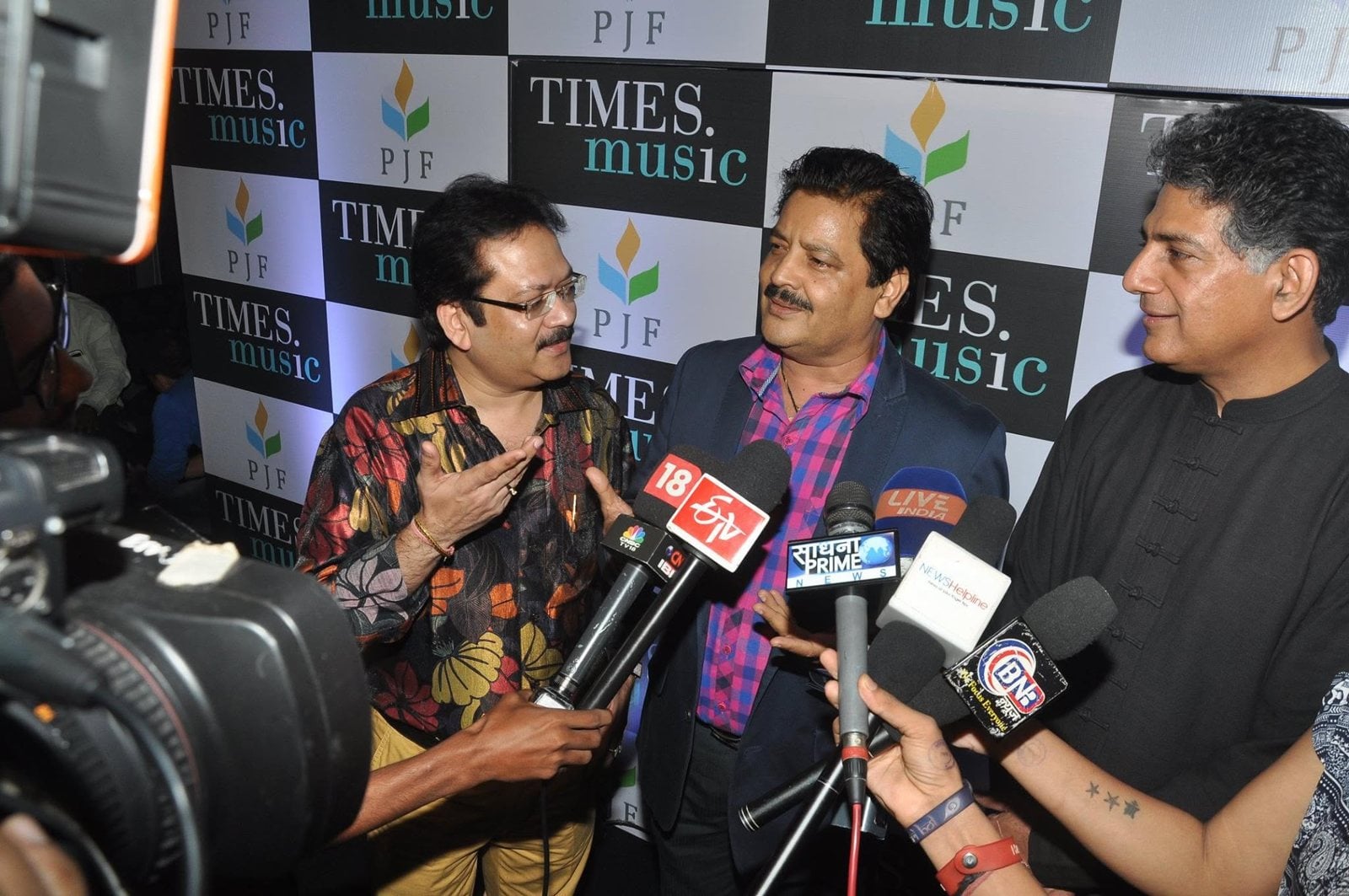 Speaking to the press